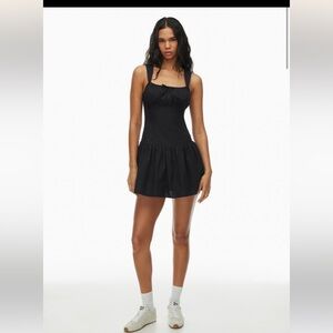 Aritzia- Sunday Best Strudel Poplin Dress size Small black
